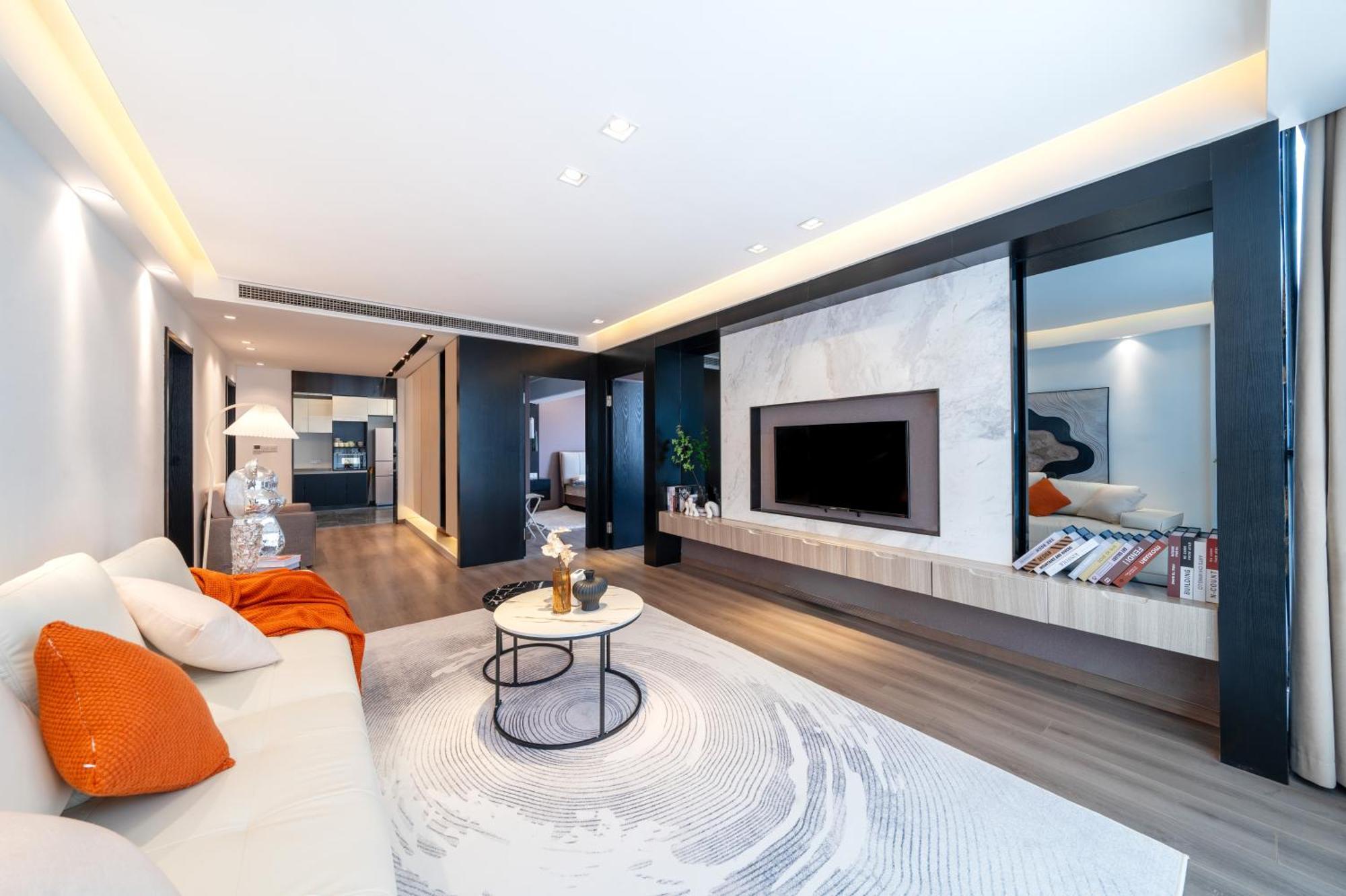 Sunny Abode 3bedroom Located In Huangpu And 100 Meters From The Subway Station Apartment *